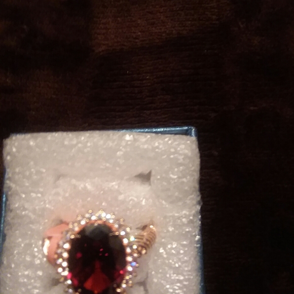 Ladies Ring - Picture 4 of 4